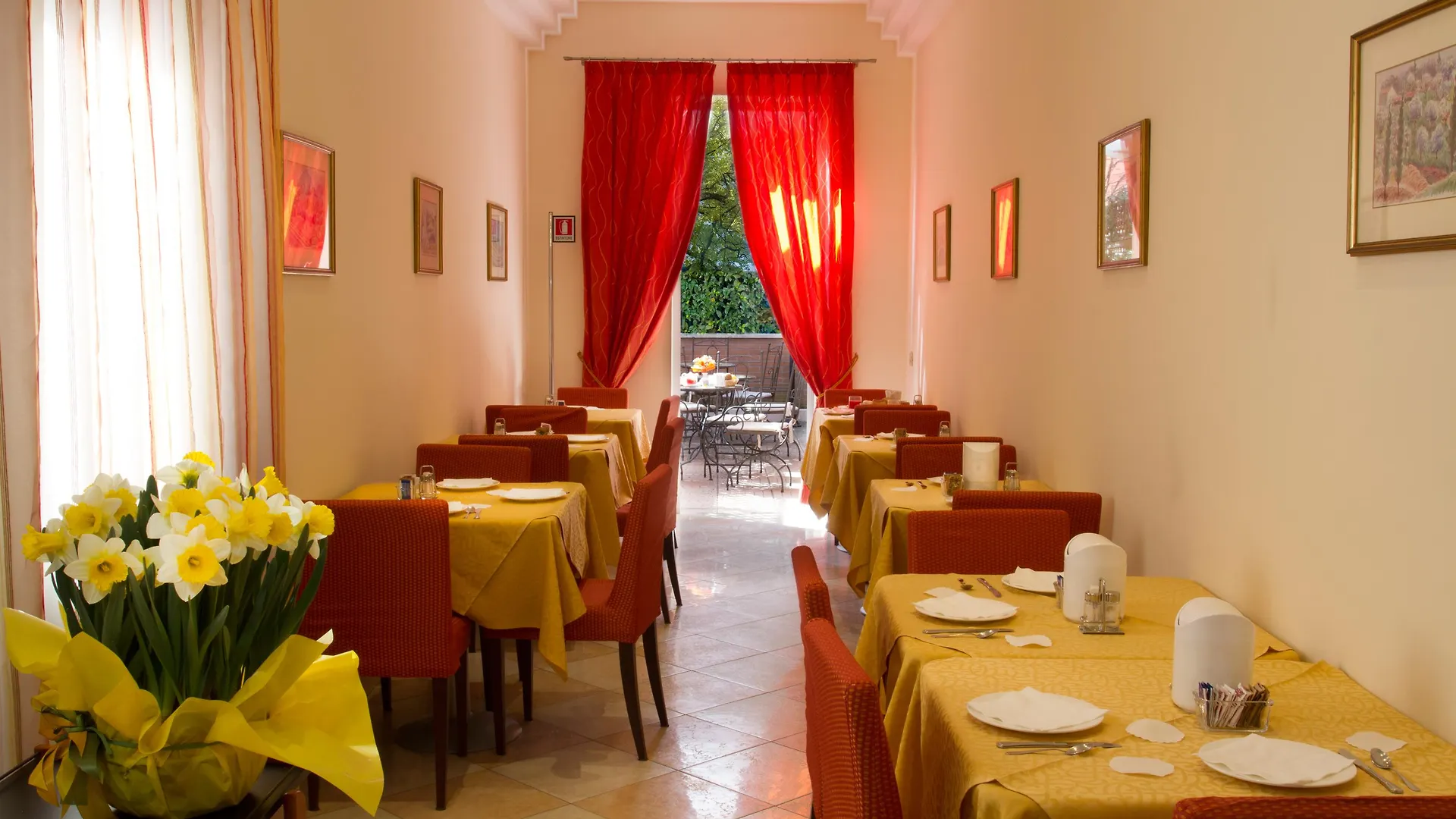 Hotel Garibaldi Mestre 3*,